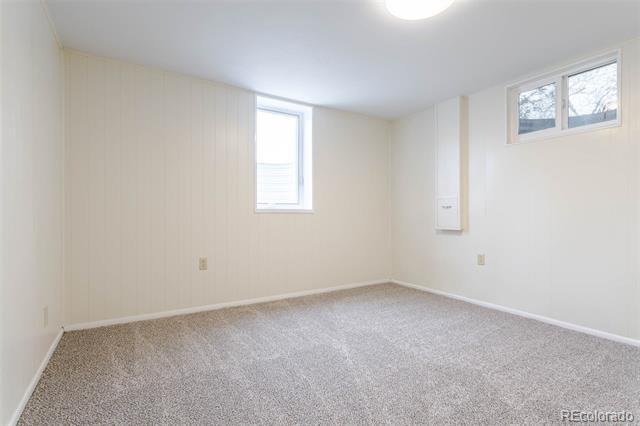 Building Photo - 755 Braun St