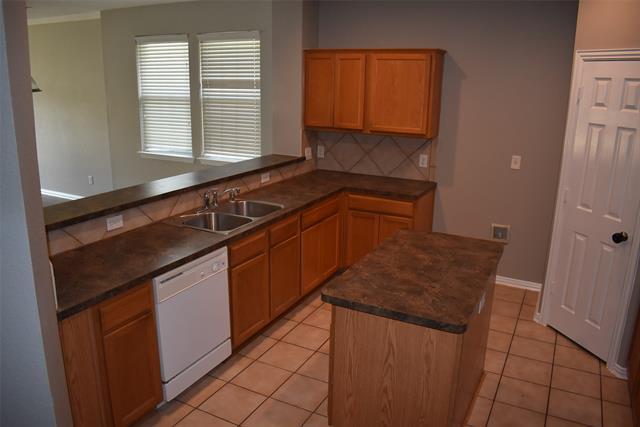 Building Photo - 5804 Mariposa Dr