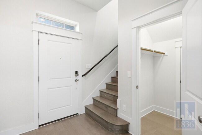 Building Photo - 13501 Metric Blvd