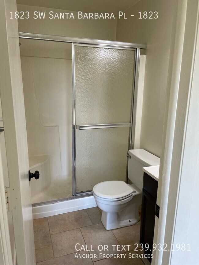 Building Photo - 1823 SW Santa Barbara Pl