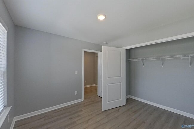 Building Photo - 101 Denise Dr