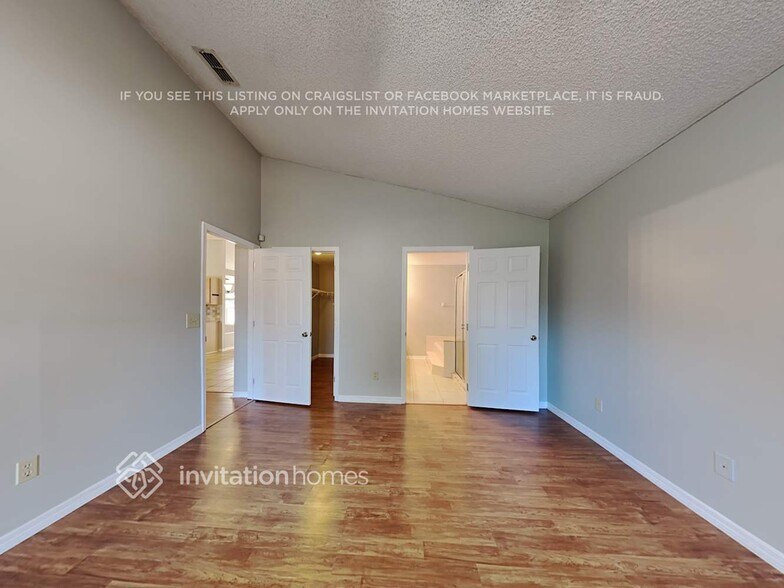 Building Photo - 9633 Blowing Rock Cir N