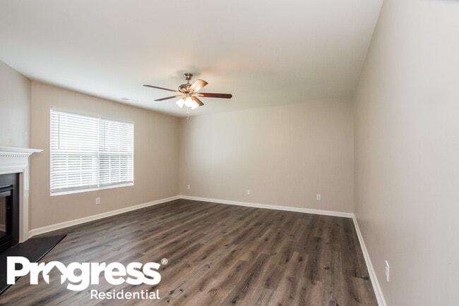 Building Photo - 4048 Catawba Creek Dr