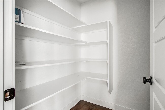 Building Photo - 3744 SW Maryville Pl