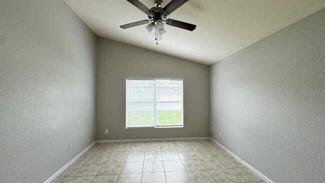 Building Photo - 2916 White Cedar Cir