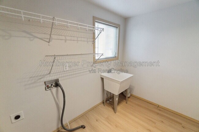 Building Photo - 509 S Joslin Pl