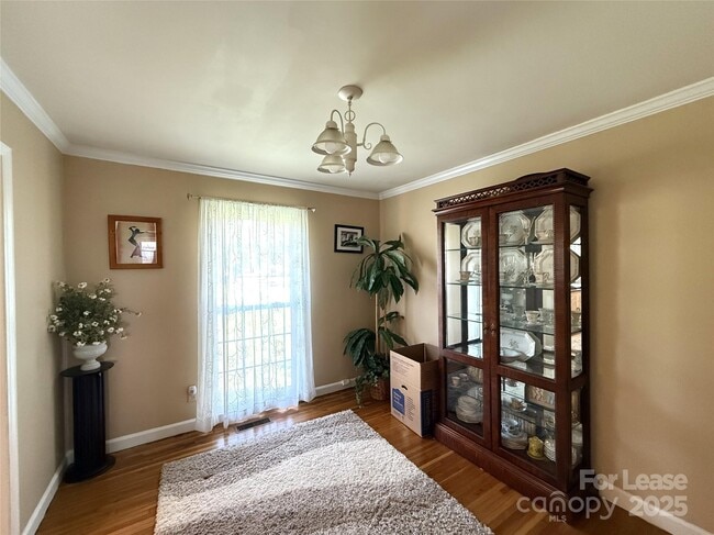 Building Photo - 6030 Craftsbury Dr