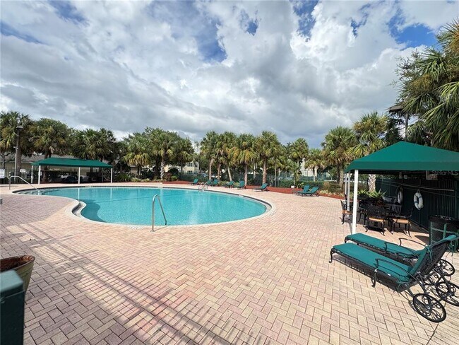 Building Photo - 18421 Bridle Club Dr