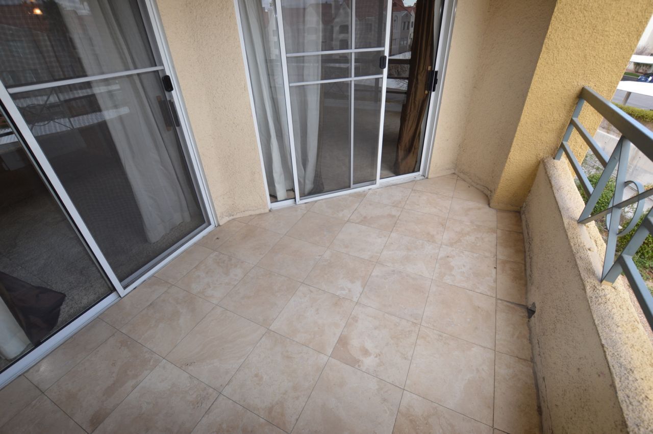 Building Photo - 210 E Flamingo Rd