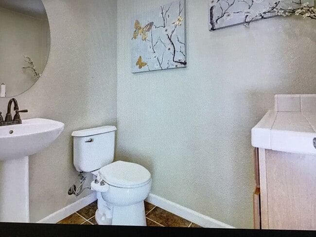 Primary Photo - Two story Yuba City Home