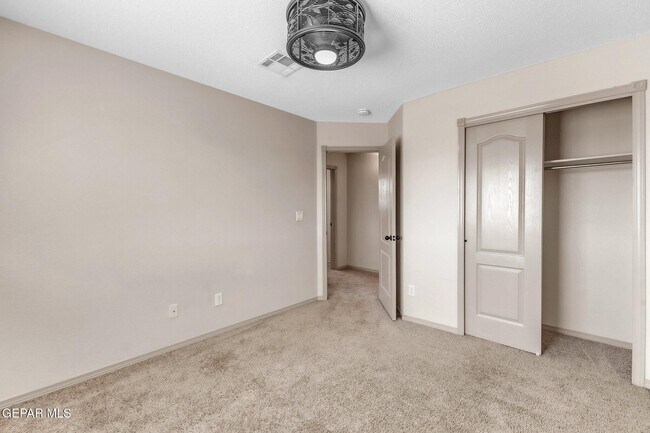 Primary Photo - 14330 Woods Point Ave
