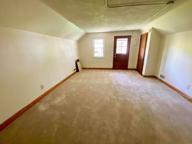 Primary Photo - For Rent: Spacious Comfort at Ridgecroft Rd