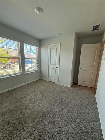 Building Photo - 112 Piping Rock Dr