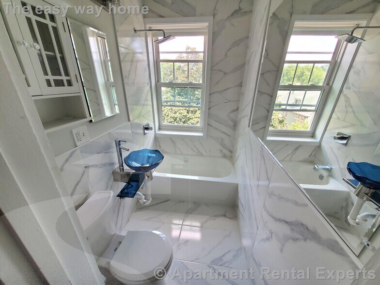 Building Photo - 22 Concord Ave