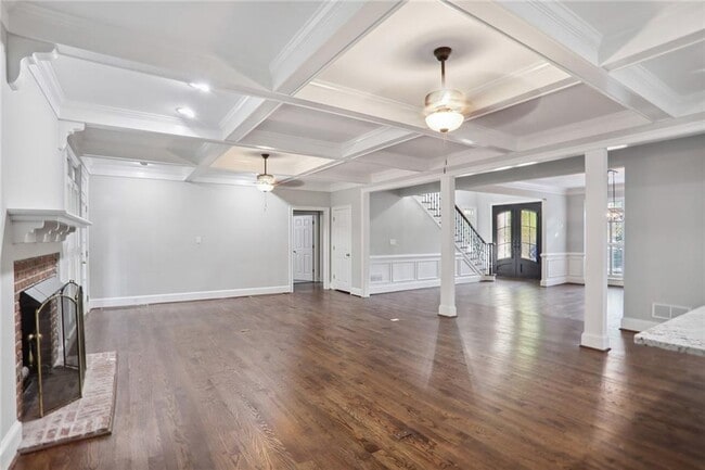Building Photo - 8900 River Trace Dr