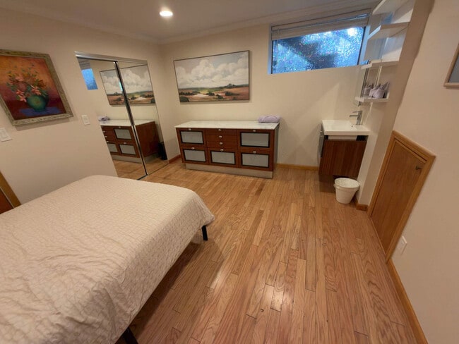 Building Photo - 3148 College Ave