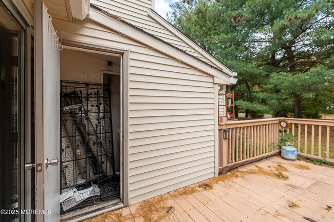 Building Photo - 9 Ambrose Ln