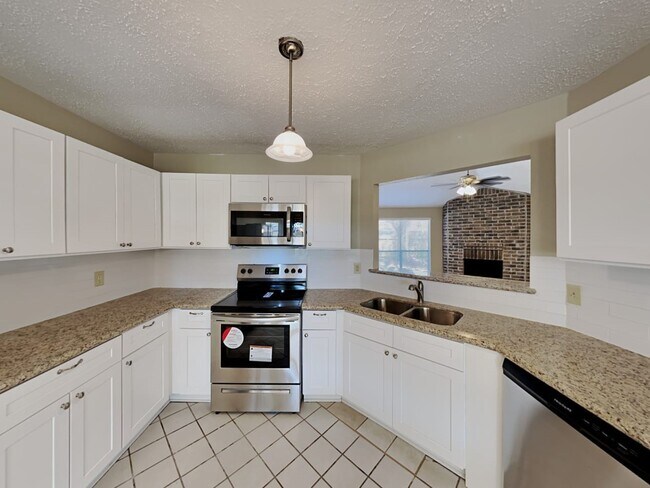 Building Photo - 6610 Bellfield Manor Ln