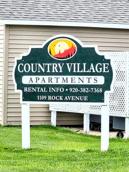 Primary Photo - Country Village Apartments
