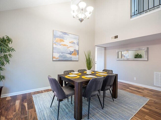 Building Photo - 11618 Sherwood Forest