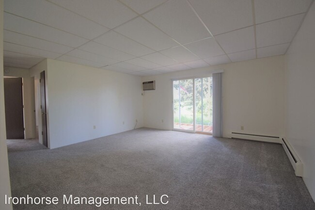 Building Photo - 805 W Villard St