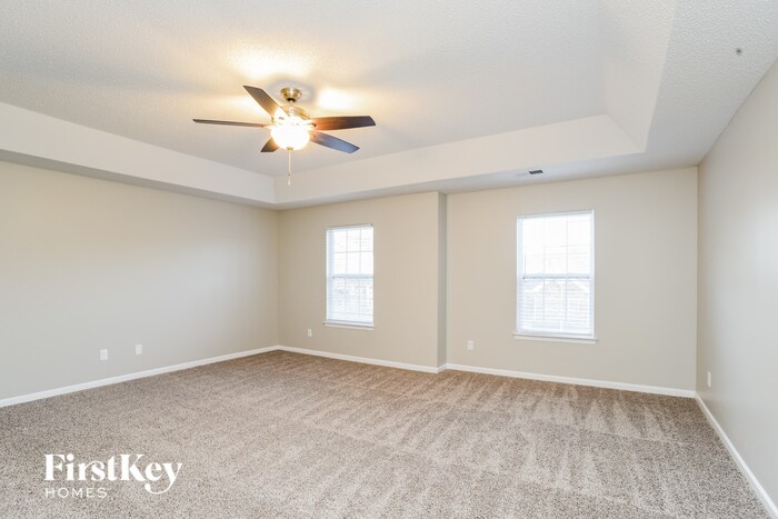 Building Photo - 4033 Cascade Dr