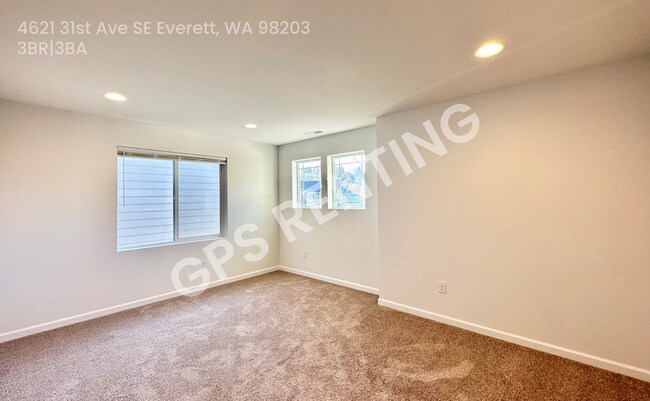Building Photo - 4621 31st Ave SE