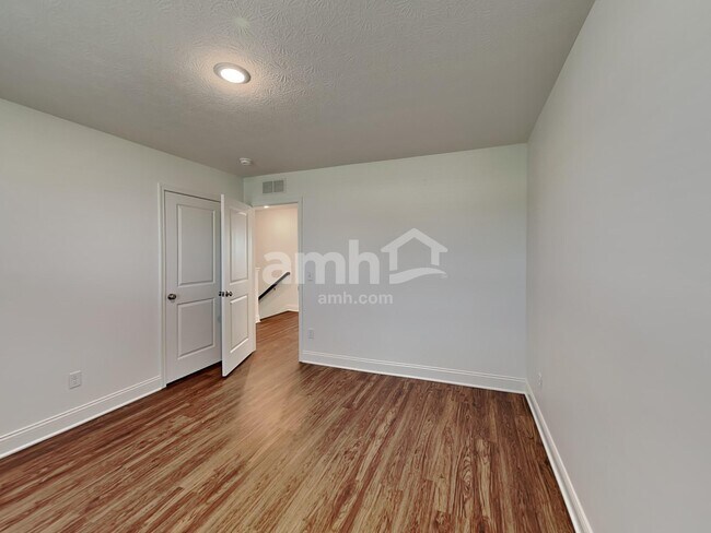 Building Photo - 1078 Castor Dr