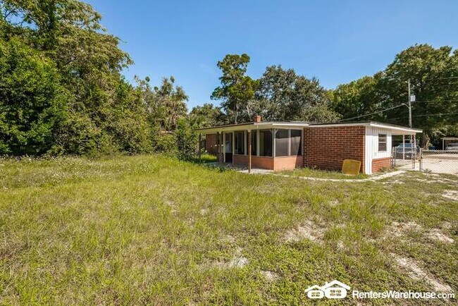 Building Photo - Gem of a home in Arlington
