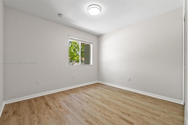 Building Photo - 1458 SE 24th Ct