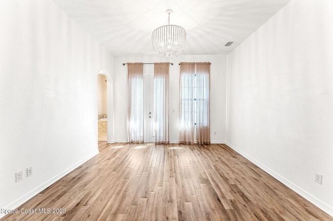 Building Photo - 8700 Napolo Dr