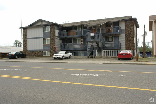 Building Photo - 1115 1st St