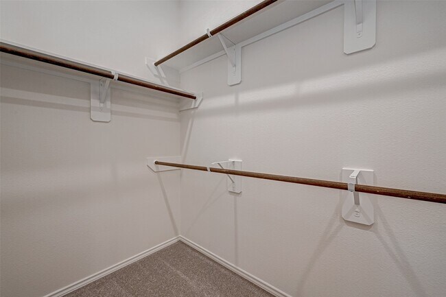 Building Photo - 32013 Towering Birch Trl