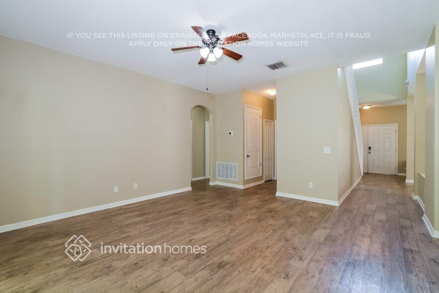 Building Photo - 16526 Deer Chase Loop