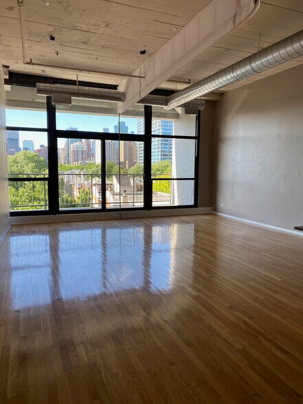 Building Photo - 1530 S State St