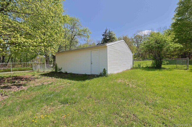 Building Photo - 1604 NY-9G