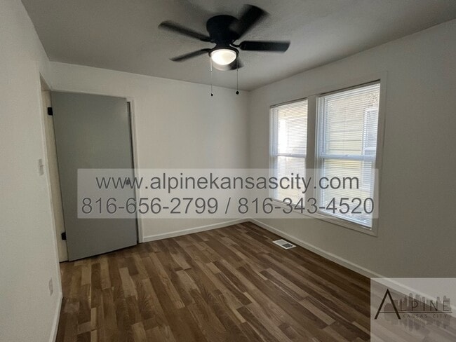Building Photo - Updated NE Home, Garage, Section 8 OK! Fen...