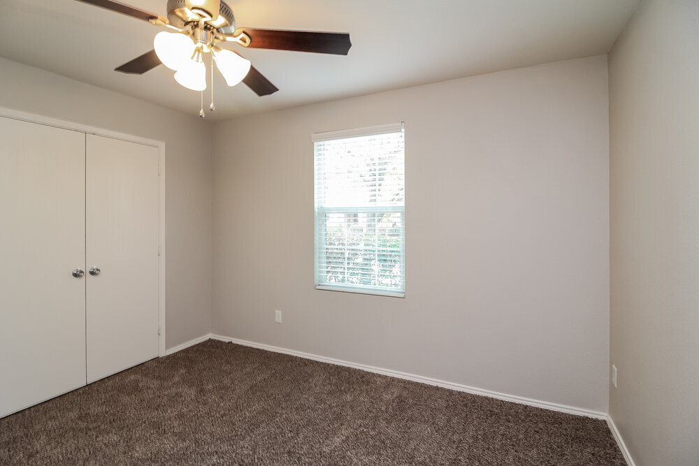 Building Photo - 1914 Palma Pita St