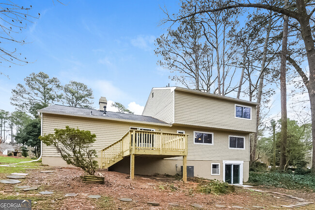 Building Photo - 461 Barnsdale Dr