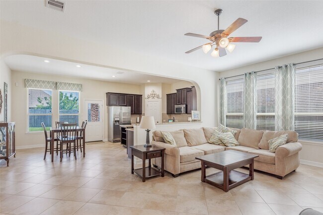 Building Photo - 19826 Summit Crest Ct