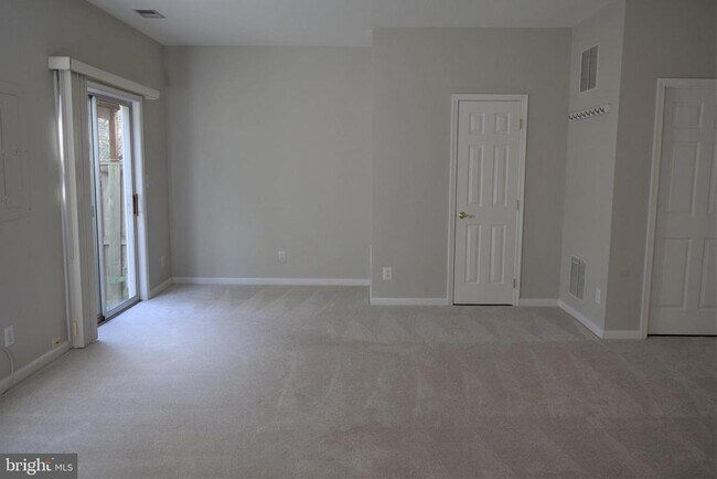 Building Photo - 8933 Royal Astor Way