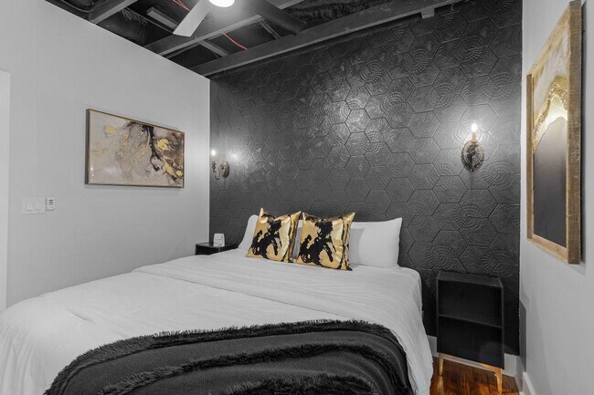 Building Photo - 156 Camellia St