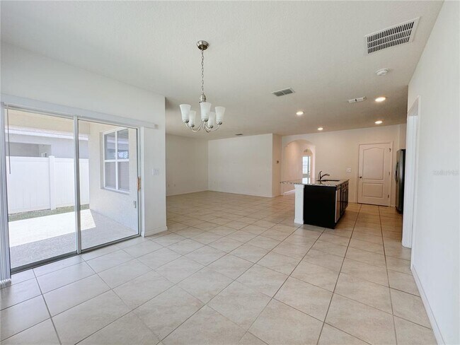Building Photo - 1805 Rain Lily Pl