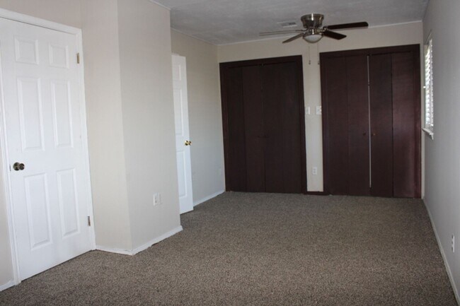 Building Photo - 313 SW 72nd St