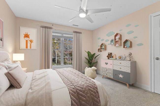 Building Photo - 5 Two Mile Hill Rd