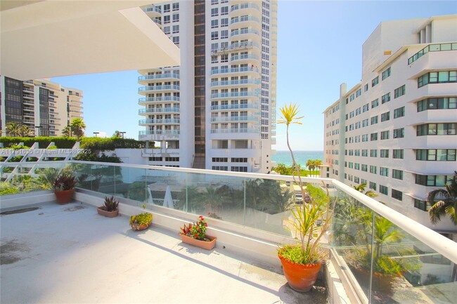 Building Photo - 6362 Collins Ave