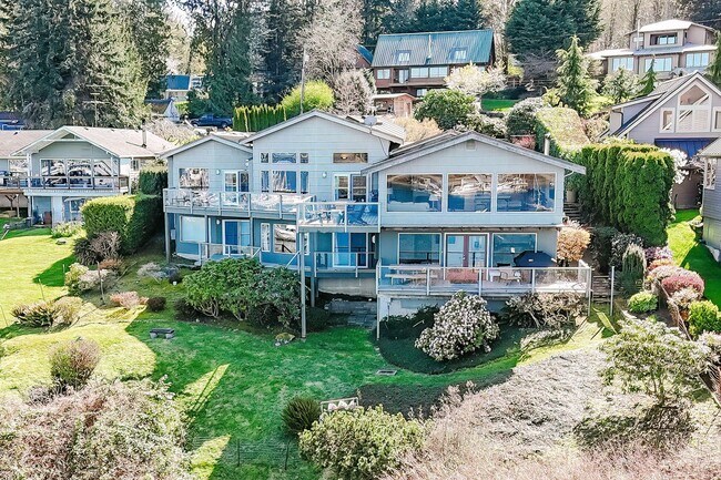 Building Photo - Furnished Bainbridge Island Waterfront Home with Incredible Views