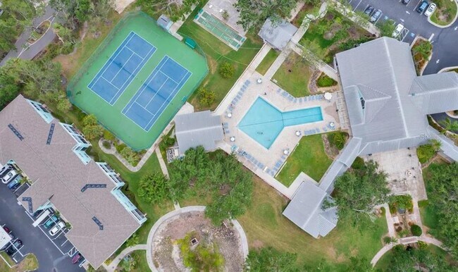 Building Photo - 19335 Water Oak Drive