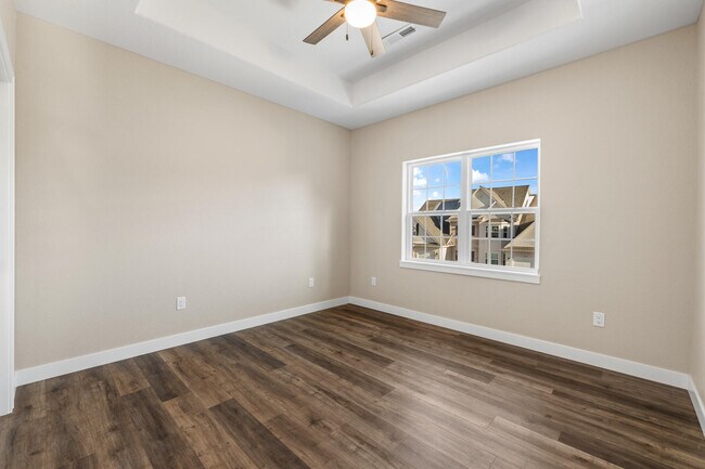 Building Photo - 1810 Horseshoe Ln