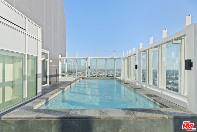 Building Photo - 230 W Olympic Blvd